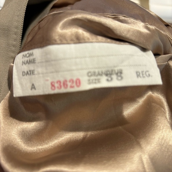 AQUASCUTUM Sz 38R Wool Lined Many  Pockets Slit in Back Buttoned Trenchcoat - Picture 10 of 16